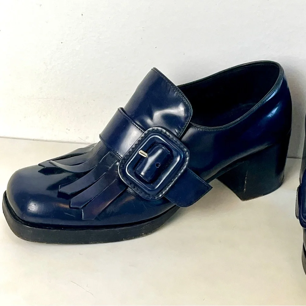 Sz. 10 Miu Miu Navy Loafers with Fringe Detail - Picture 6 of 15